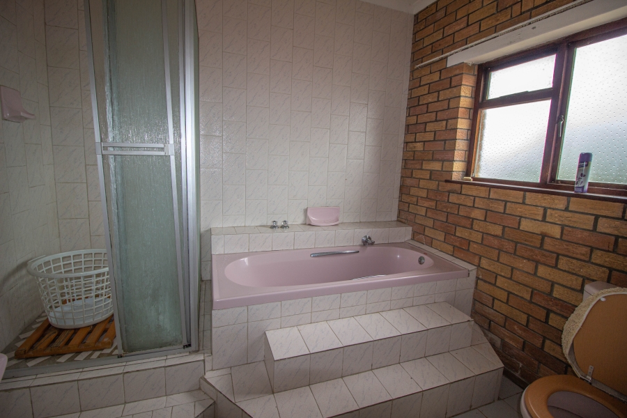 4 Bedroom Property for Sale in Kleinbaai Western Cape